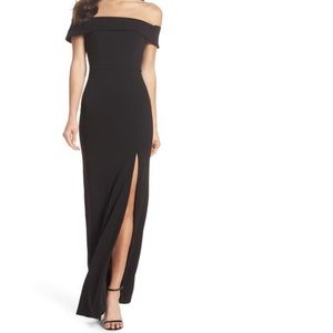 NWT Lulus off the shoulder mermaid gown